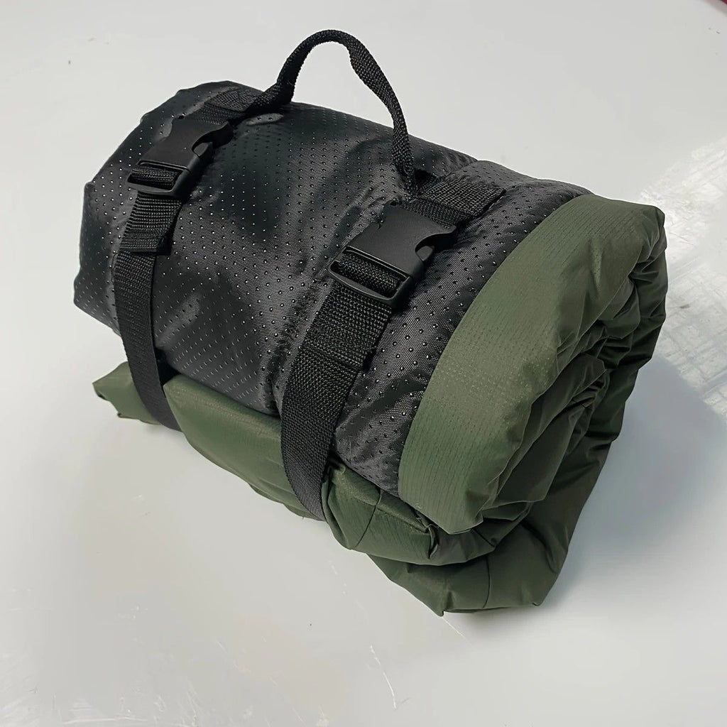ROAMUTT foldable outdoor dog travel bed – waterproof portable camping mat