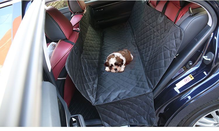 ROAMUTT Premium Quilted Dog Car Hammock – full seat and door protection